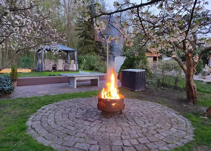 Grosszuegige Ferienwohnung Am Waldesrand Im Seenland