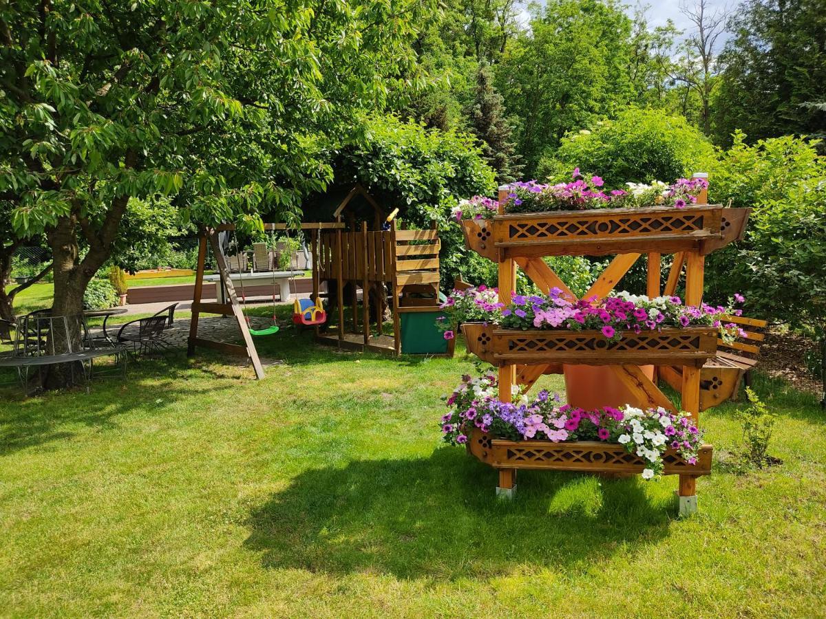 Grosszuegige Am Waldesrand Im Seenland Apartment *